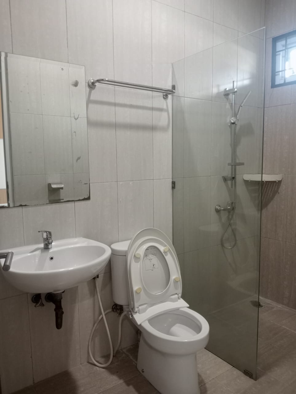 Rumah Disewakan di Cluster Taman Dago Lippo Cikarang